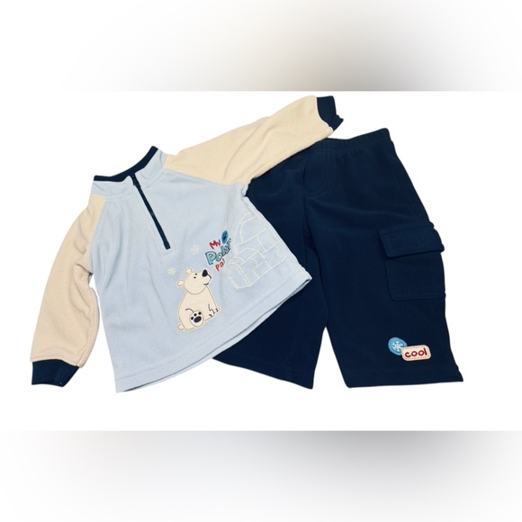 Carter’s Polar Bear Fleece Outfit (Size 3–6 Months) - Picture 2 of 14